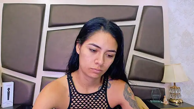 Snapshot of NicoleEsposito chatting on 07/18/26, 12:42 NicoleEsposito online show from 07/18/26, 12:42