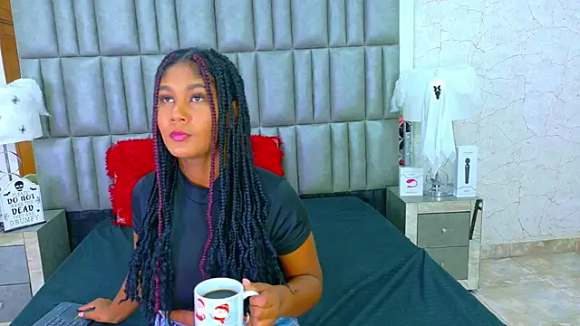 AlisonJaimes online show from 10/08/25, 01:20