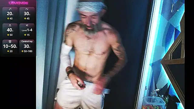 Snapshot of HandyBro chatting on 03/13/25, 12:05 HandyBro online show from 03/13/25, 12:05