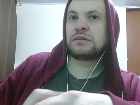 Snapshot of camiloking1720 chatting on 01/06/26, 08:34 camiloking1720 online show from 01/06/26, 08:34