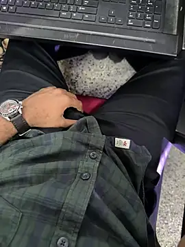 hardfukr0088 online show from 12/24/24, 10:33