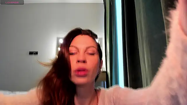 Selena Rase online show from 01/18/26, 05:11