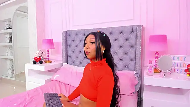 HaileeRoberts online show from 02/01/25, 03:28