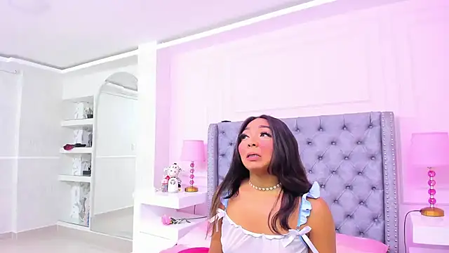 HaileeRoberts online show from 09/19/25, 12:39