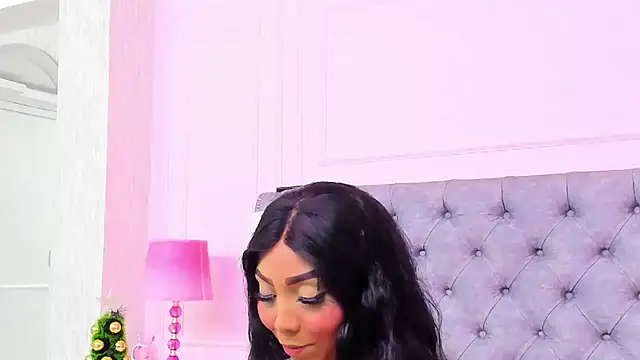 HaileeRoberts online show from 11/22/25, 12:26