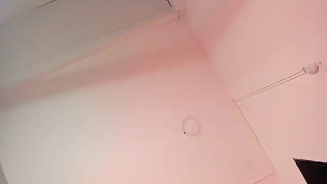 Snapshot of ALICEPOIXXXON chatting on 10/21/25, 05:52 ALICEPOIXXXON online show from 10/21/25, 05:52