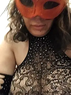 nazii010 online show from 10/17/25, 12:25