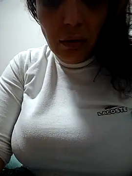 nazii010 online show from 10/18/25, 02:47