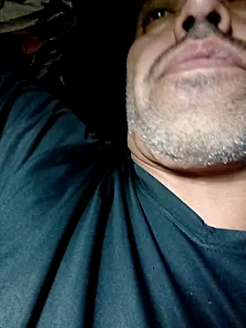 rodrig6987 1 online show from 10/23/25, 02:44