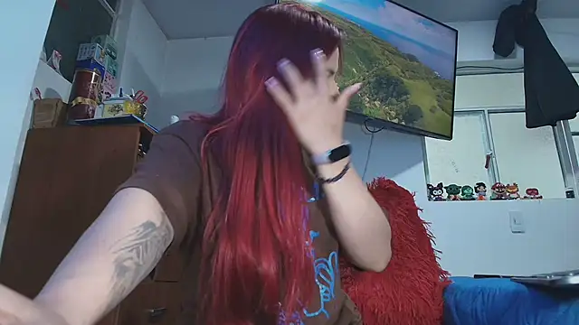 Maylin 2024 online show from 12/17/25, 11:00