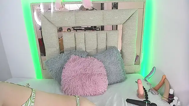 melody bonnet online show from 03/18/25, 12:36