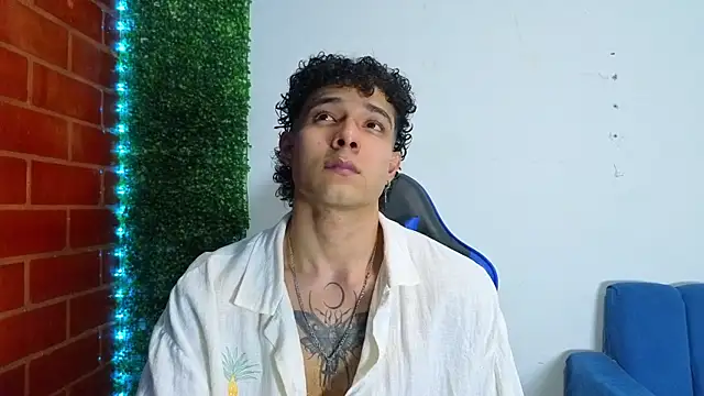 Demitryo online show from 04/13/26, 04:29