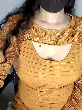 Snapshot of Ms_Neera chatting on 02/15/25, 04:12 Ms Neera online show from 02/15/25, 04:12