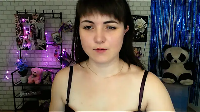 Darina M  online show from 02/01/25, 08:39