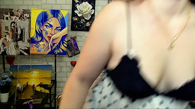 Darina M  online show from 03/27/26, 08:26