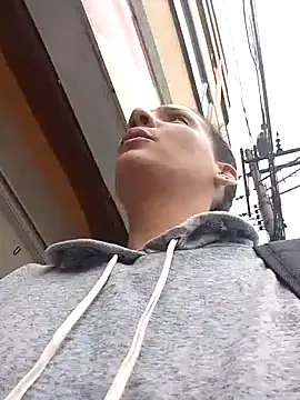 Elliee  online show from 03/28/26, 01:33