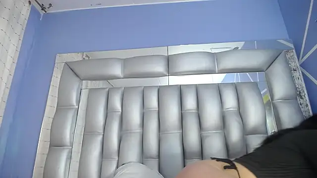 Snapshot of angelina_ny chatting on 01/17/25, 08:44 angelina ny online show from 01/17/25, 08:44