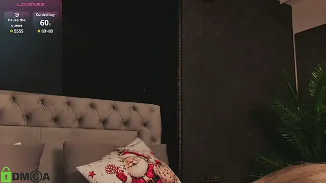 AllenaMoon online show from 12/17/24, 09:16