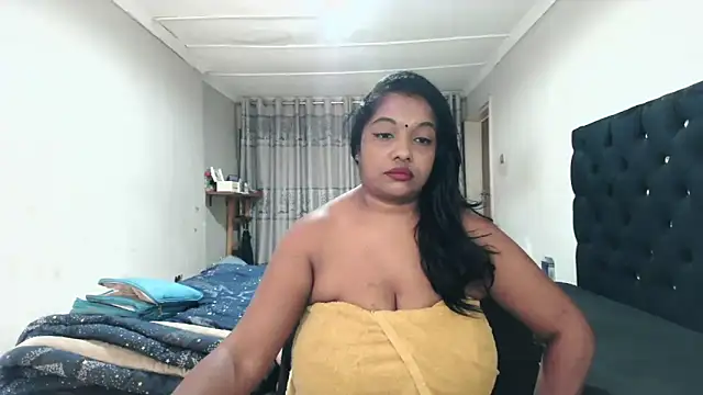Snapshot of Indianmayaxoxo chatting on 06/21/26, 08:39 Indianmayaxoxo online show from 06/21/26, 08:39