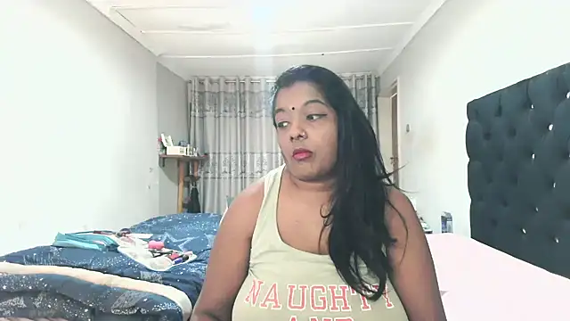 Snapshot of Indianmayaxoxo chatting on 06/26/26, 08:41 Indianmayaxoxo online show from 06/26/26, 08:41