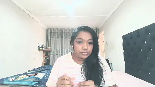 Snapshot of Indianmayaxoxo chatting on 07/27/26, 06:53 Indianmayaxoxo online show from 07/27/26, 06:53
