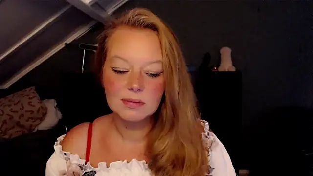 roxanna24 online show from 05/31/26, 07:59
