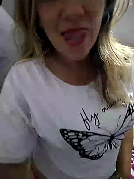 Snapshot of ELEKTRA_LUXURY chatting on 02/15/25, 03:09 ELEKTRA LUXURY online show from 02/15/25, 03:09