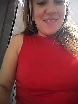 Snapshot of ELEKTRA_LUXURY chatting on 03/18/25, 02:36 ELEKTRA LUXURY online show from 03/18/25, 02:36