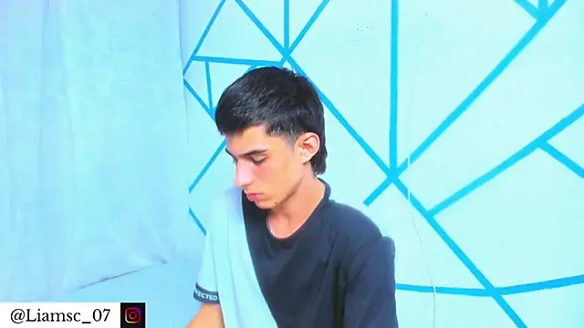 liam scott77 online show from 11/07/25, 08:31