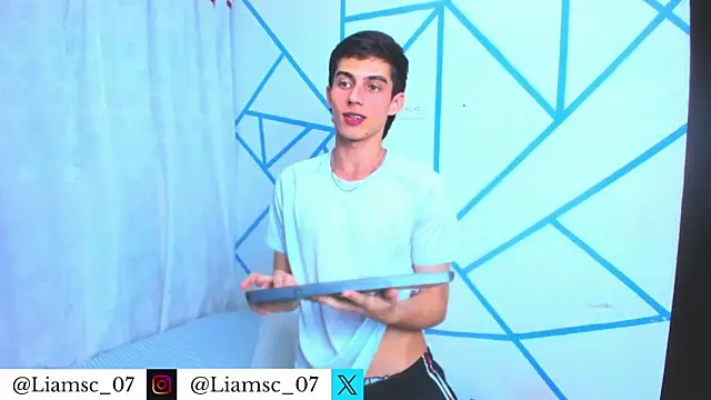 liam scott77 online show from 11/24/25, 01:38