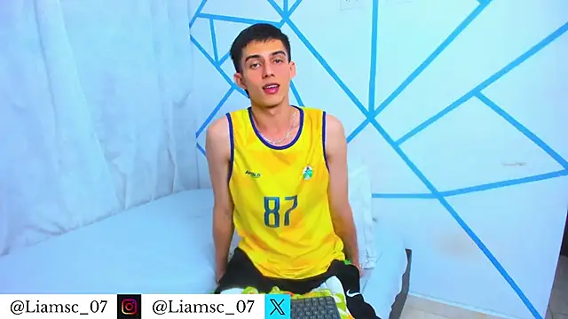 liam scott77 online show from 11/30/25, 11:31