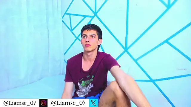 liam scott77 online show from 12/18/25, 02:39