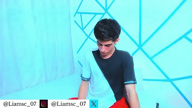 liam scott77 online show from 03/26/26, 02:39