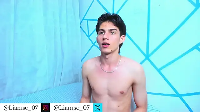 Snapshot of liam_scott77 chatting on 06/08/26, 01:50 liam scott77 online show from 06/08/26, 01:50