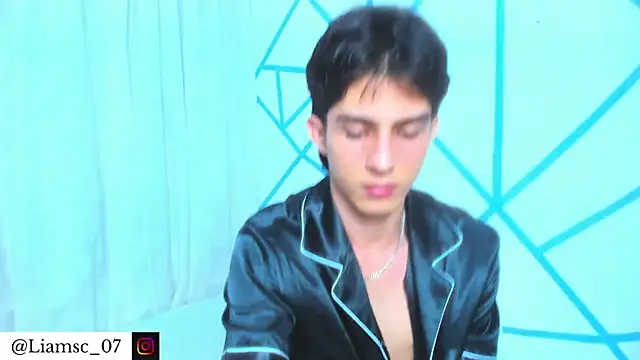 Snapshot of liam_scott77 chatting on 07/15/26, 03:12 liam scott77 online show from 07/15/26, 03:12