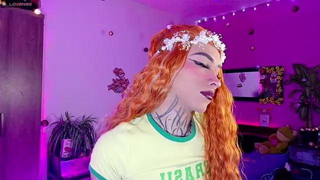 Snapshot of Micaela_Rangel chatting on 12/22/25, 02:30 Micaela Rangel online show from 12/22/25, 02:30