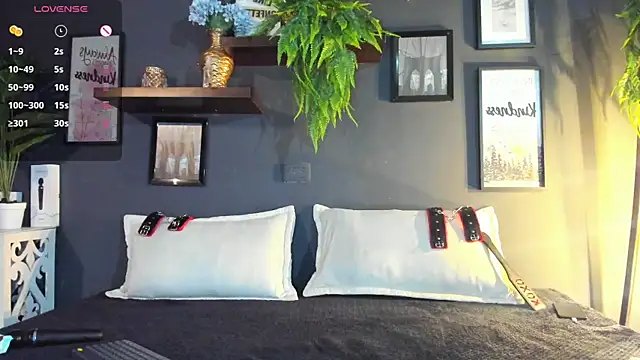 Snapshot of Kallen_kozuky chatting on 02/14/25, 02:44 Kallen kozuky online show from 02/14/25, 02:44