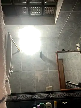 Freya Artemisa online show from 11/27/25, 06:21