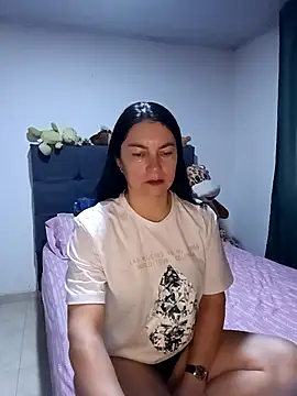 renata hot1 online show from 09/12/25, 11:15