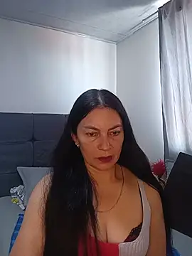Snapshot of renata_hot1 chatting on 07/03/26, 06:58 renata hot1 online show from 07/03/26, 06:58