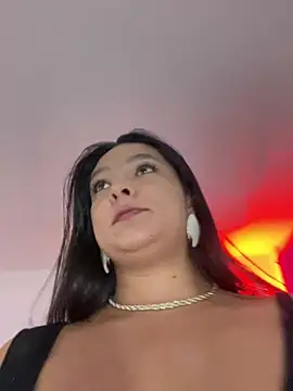 Snapshot of cristina1800 chatting on 07/21/26, 04:15 cristina1800 online show from 07/21/26, 04:15