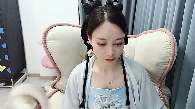 Snapshot of amy-jini chatting on 09/25/25, 12:53 amy-jini online show from 09/25/25, 12:53