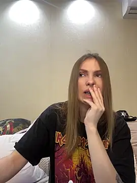 Snapshot of RachelBelI chatting on 12/08/24, 11:08 RachelBelI online show from 12/08/24, 11:08