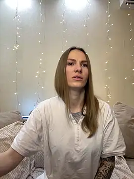 Snapshot of RachelBelI chatting on 01/09/25, 11:24 RachelBelI online show from 01/09/25, 11:24