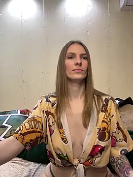 Snapshot of RachelBelI chatting on 02/06/25, 02:22 RachelBelI online show from 02/06/25, 02:22