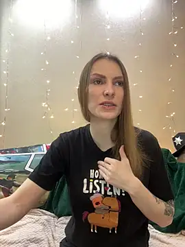 Snapshot of RachelBelI chatting on 02/09/25, 11:15 RachelBelI online show from 02/09/25, 11:15