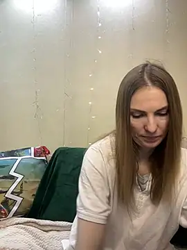 Snapshot of RachelBelI chatting on 02/11/25, 11:12 RachelBelI online show from 02/11/25, 11:12