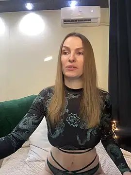 Snapshot of RachelBelI chatting on 03/05/25, 11:16 RachelBelI online show from 03/05/25, 11:16