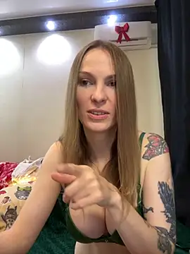 Snapshot of RachelBelI chatting on 09/24/25, 11:30 RachelBelI online show from 09/24/25, 11:30