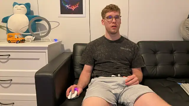 BlueEyedTallGuy94 online show from 12/24/24, 03:05